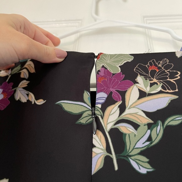 Floral Long Sleeve mini Dress - Picture 3 of 5